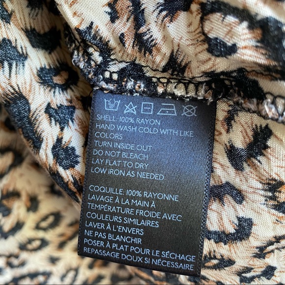 Sparkle & Fade Sleevless Hi-Lo Cheetah Print Top - Picture 6 of 10